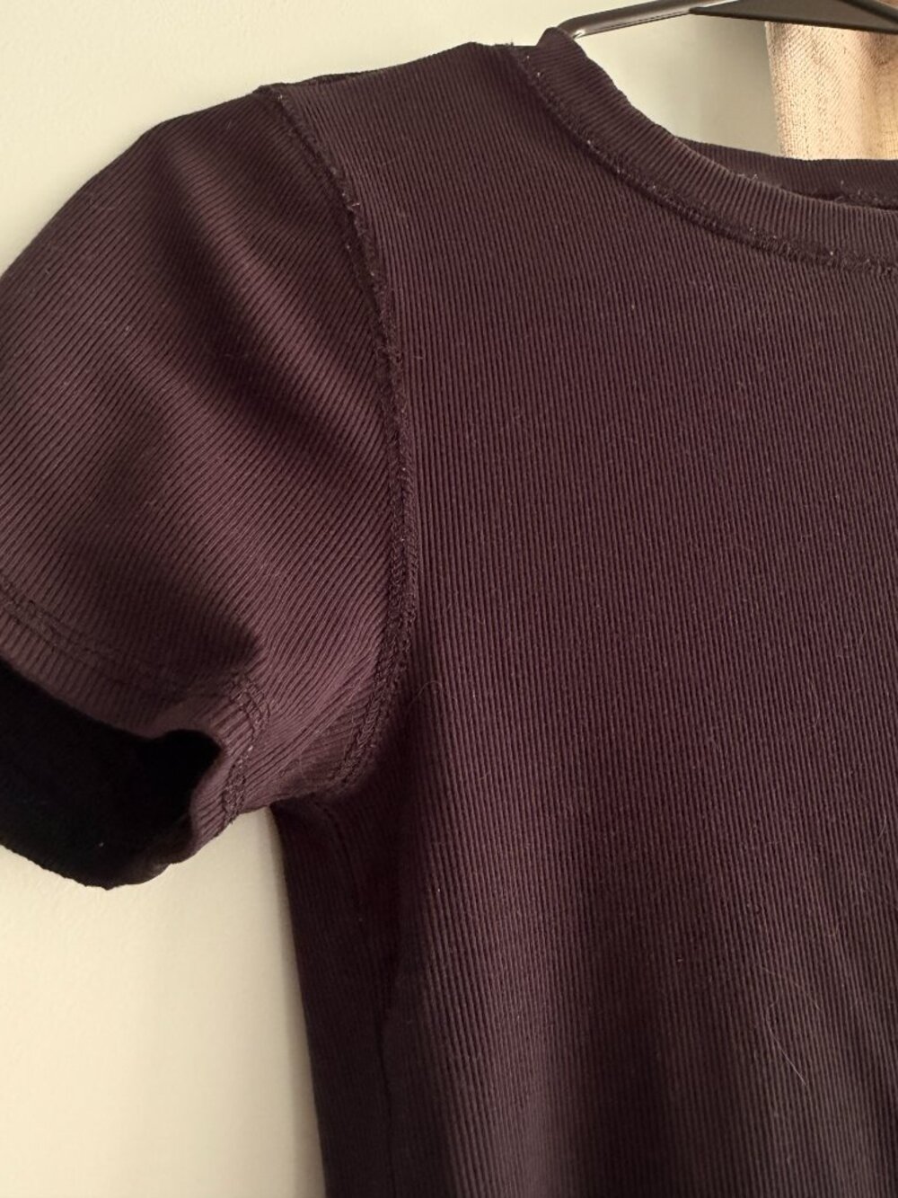 Vuori Women's Pose Fitted Tee x-Small - Picture 4 of 6